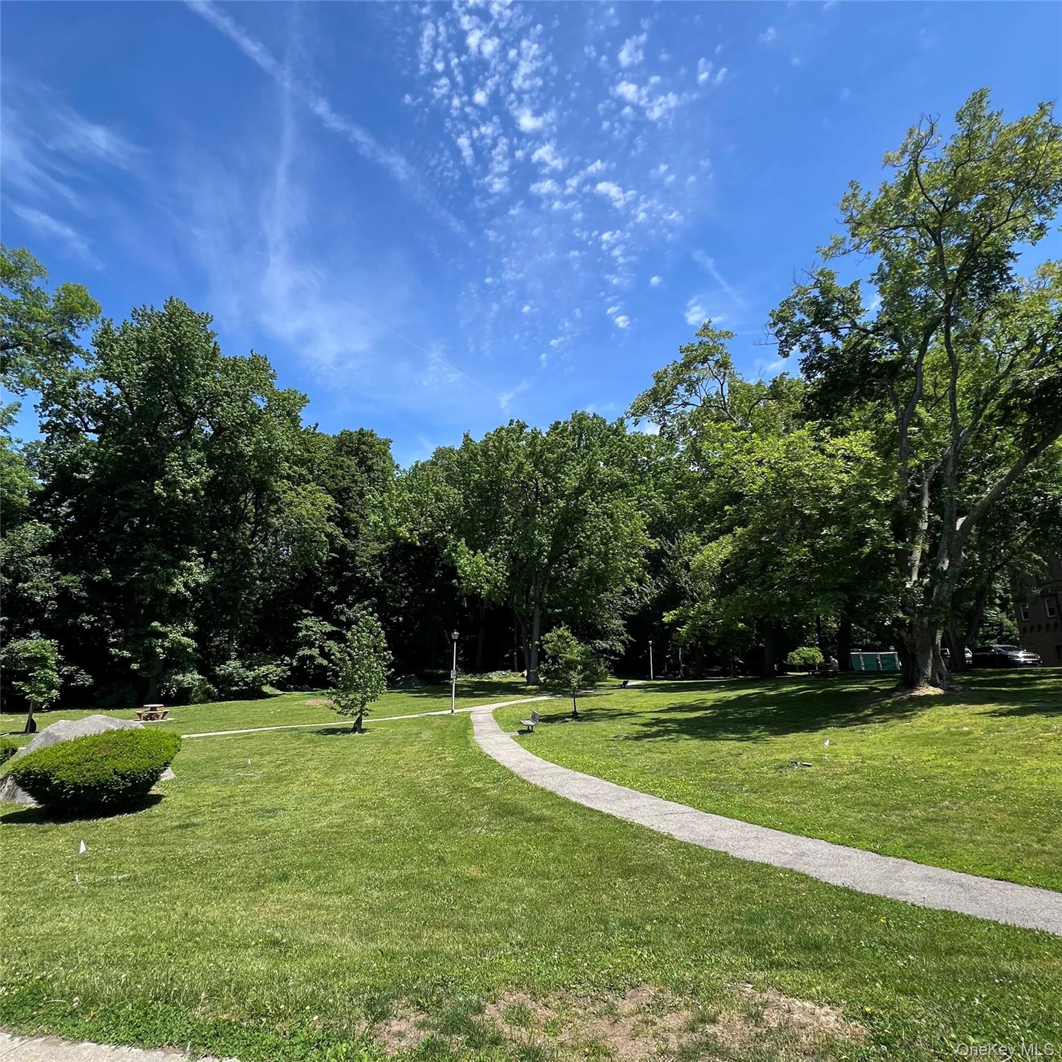 35 N Chatsworth Avenue 1J