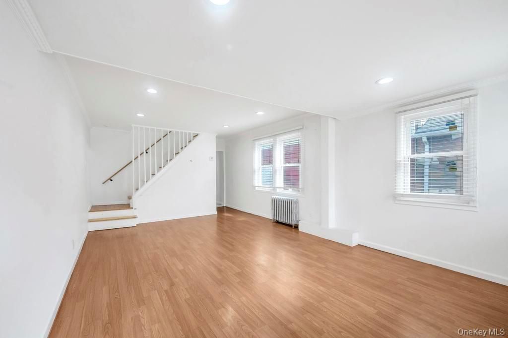 Photo of 21867 110th Avenue, Queens Village, NY 11429 (MLS # 926238)