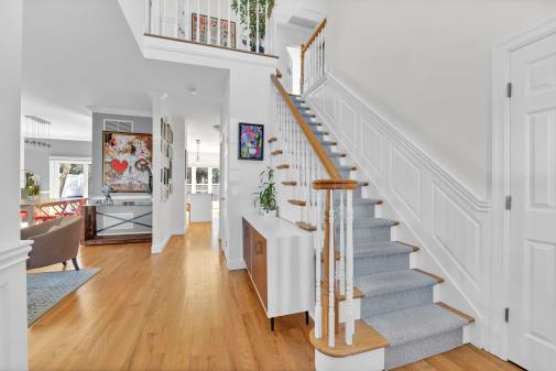 7 Revere Road, Port Washington, New York image 2