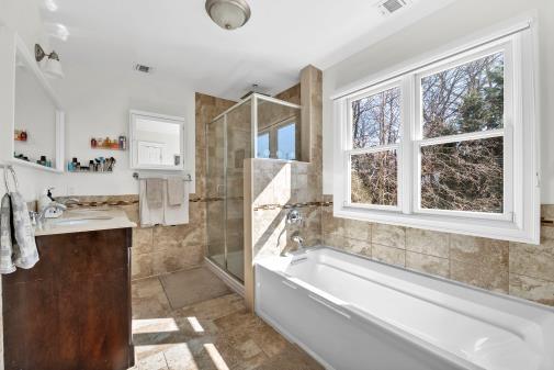 7 Revere Road, Port Washington, New York image 18