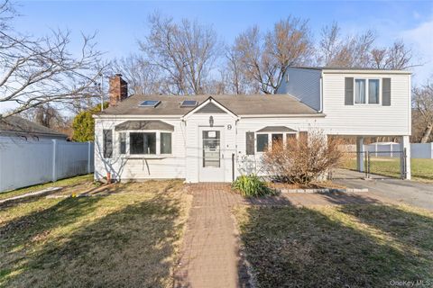 Homes For Sale - 9 Babbitt Court<br/> Elmsford, NY 10523