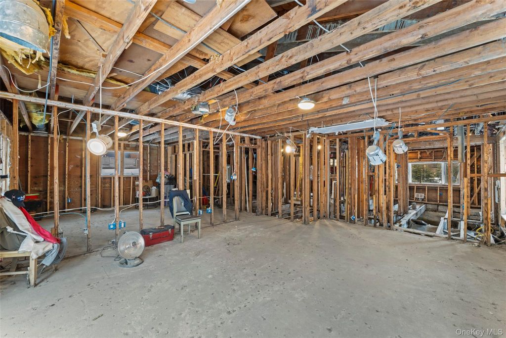 Photo of 9 Babbitt Court, Elmsford, NY 10523 (MLS # 968888)