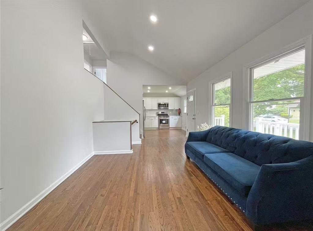 47 Ontario Street, Port Jefferson Station, New York image 4