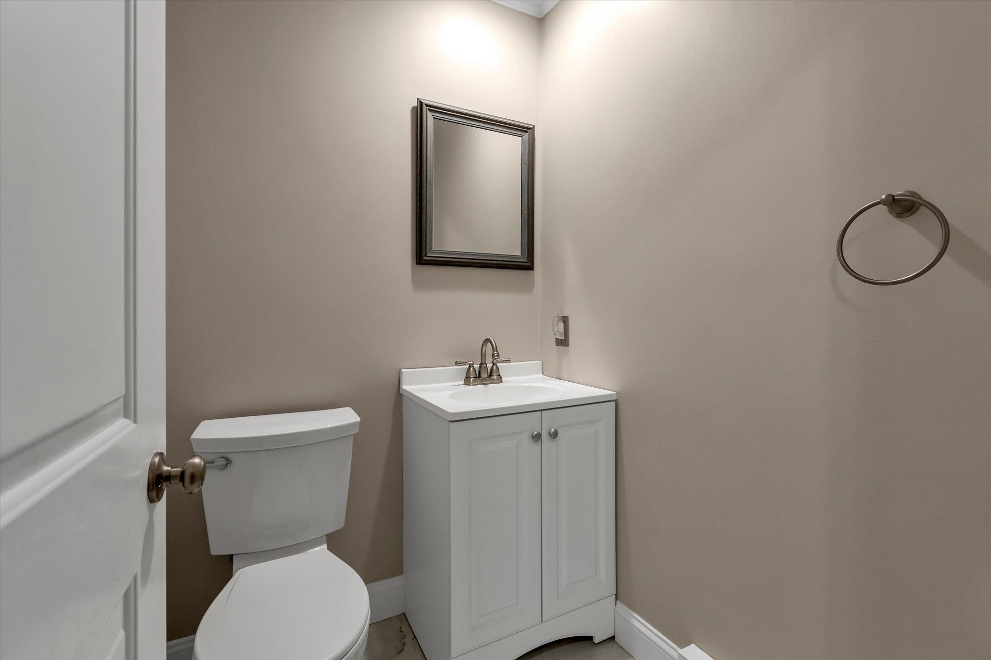14 Revere Drive Dr, Sayville, New York image 10