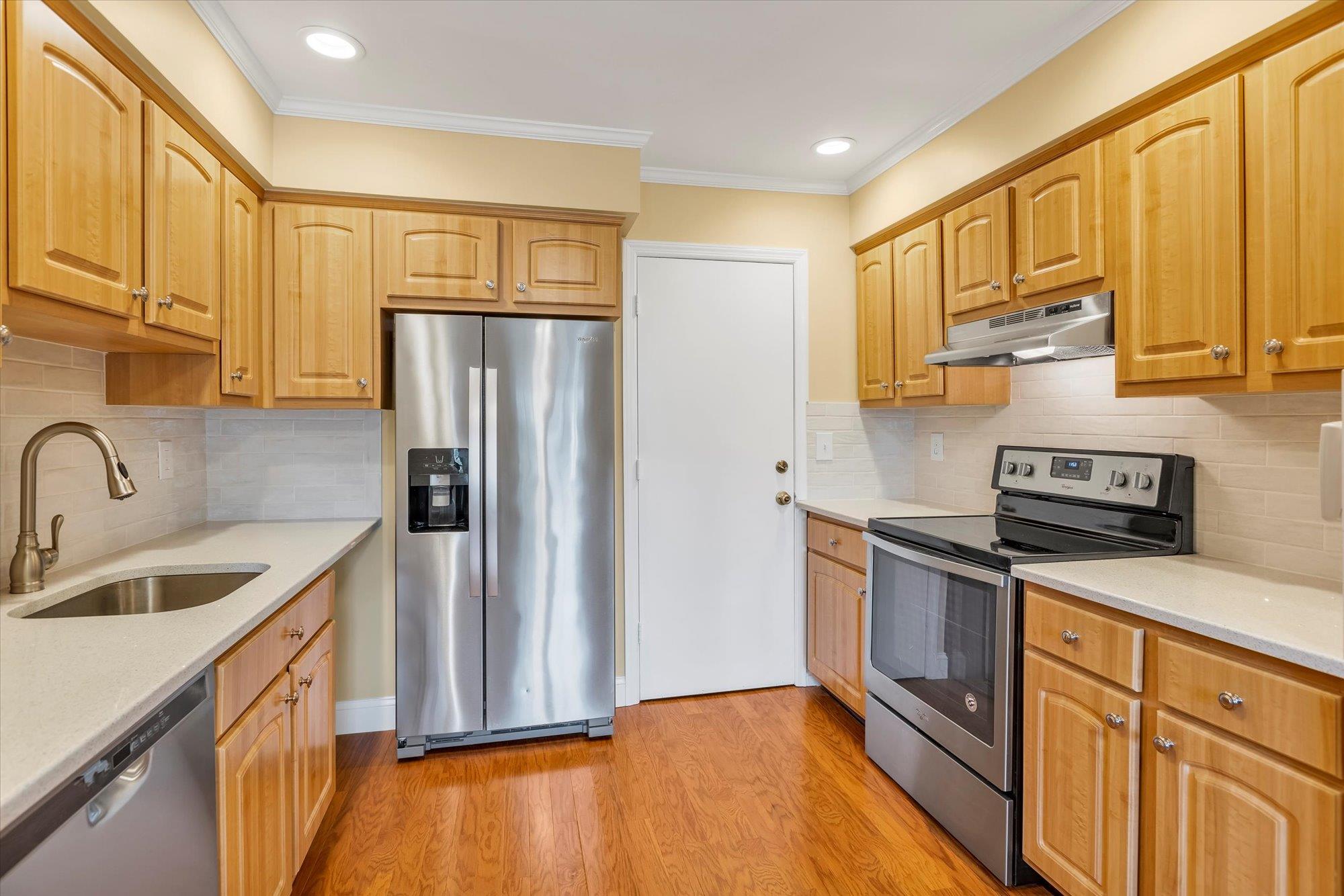 14 Revere Drive Dr, Sayville, New York image 2
