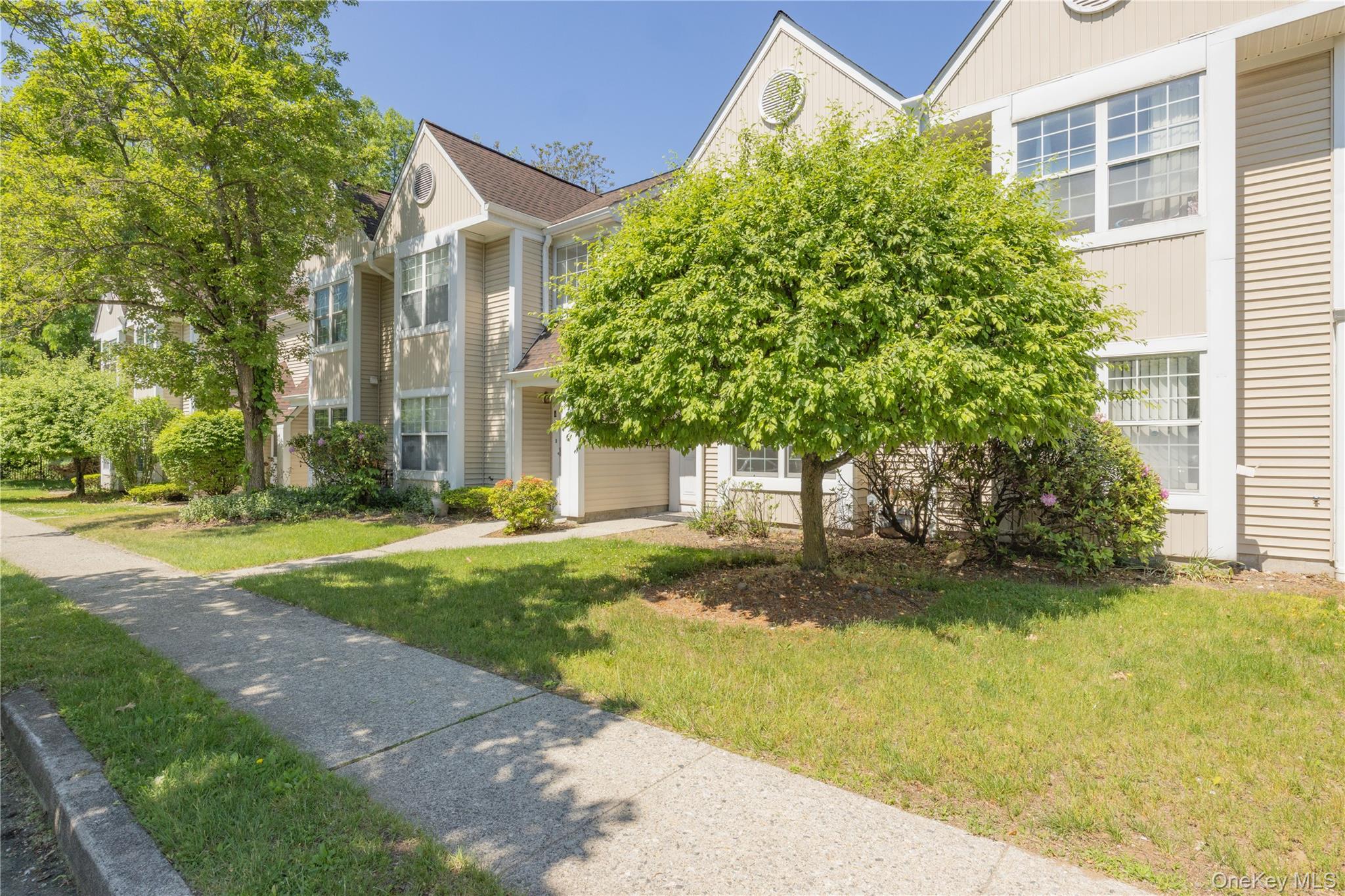 27 Creekside Circle