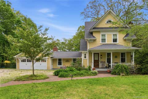 Homes For Sale - 32 Timberline Drive<br/> Huntington, NY 11743