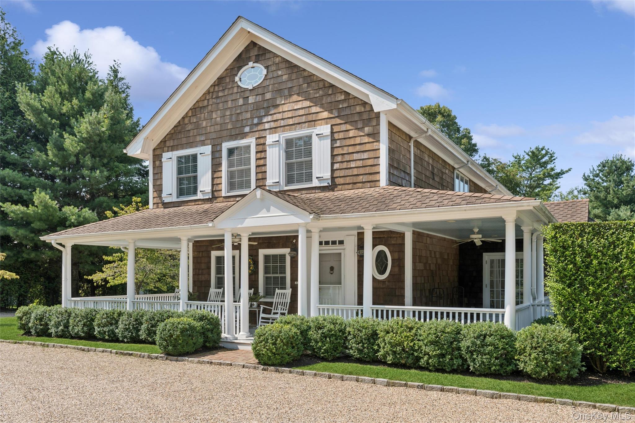 245 Meadows W