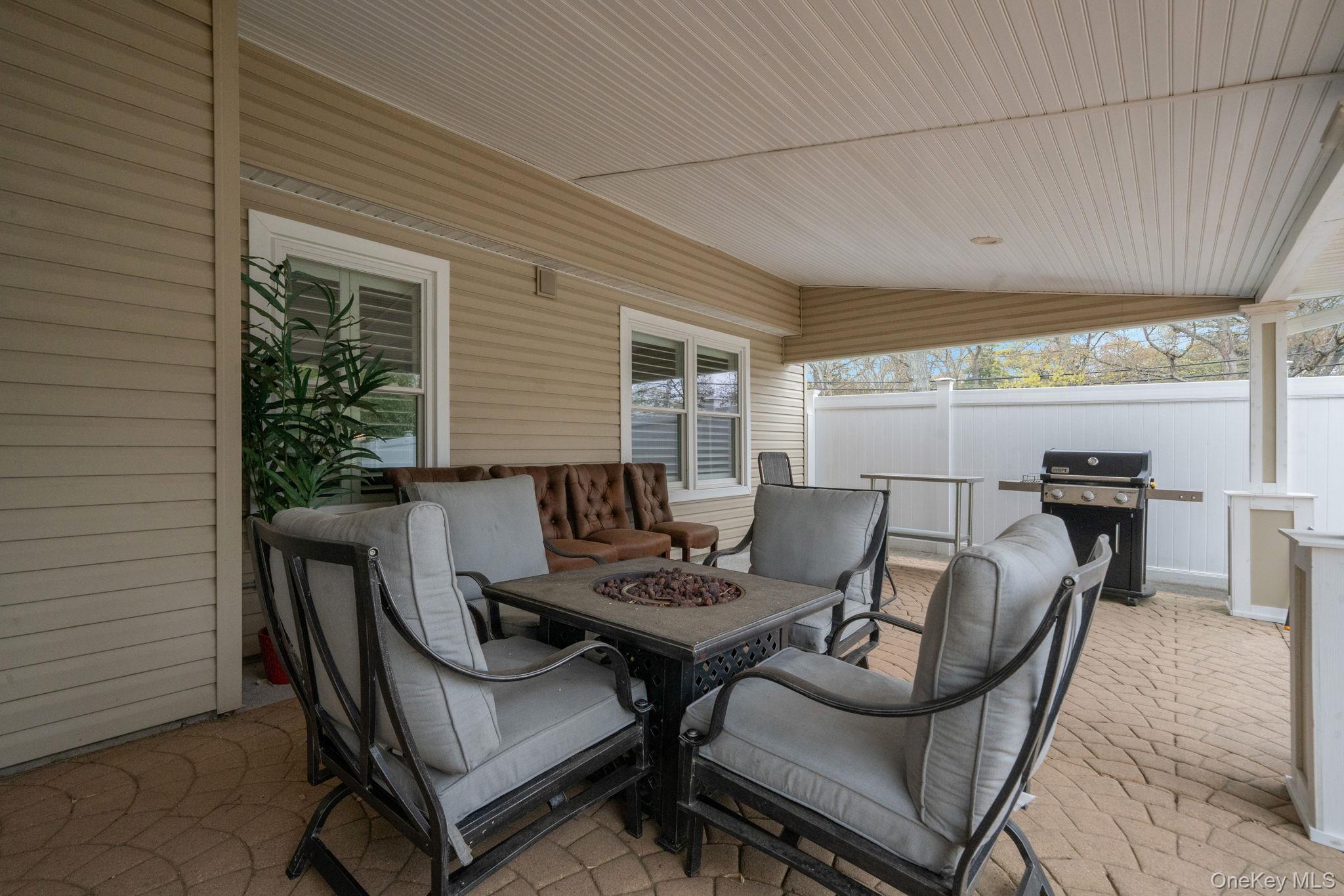 19 Ascot Place