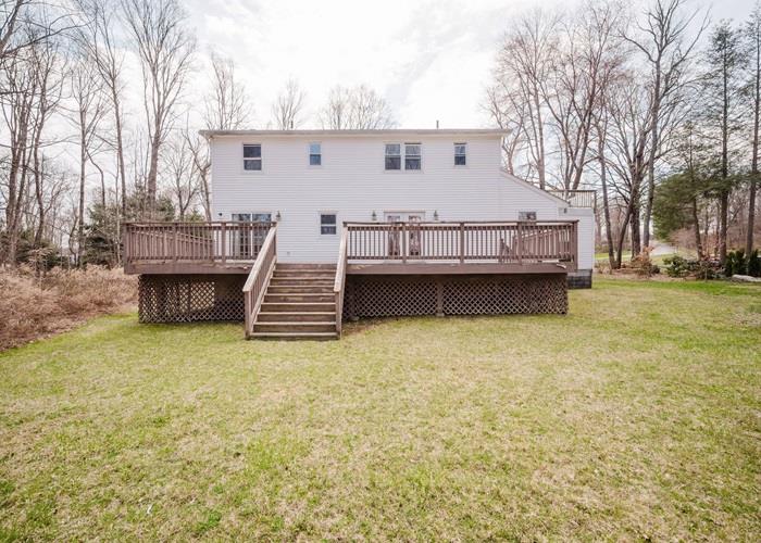 27 Nathan Hale Drive