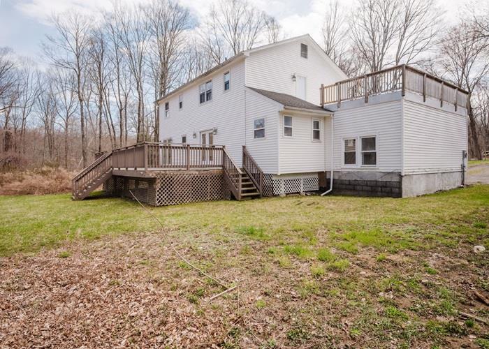 27 Nathan Hale Drive