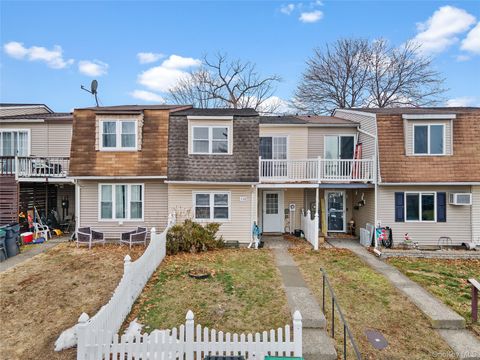 110 Chrystal Drive Maybrook NY 12543