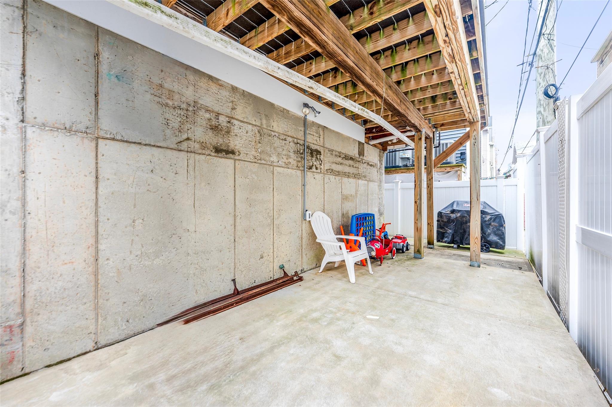 84 Alabama Street, Long Beach, New York image 20