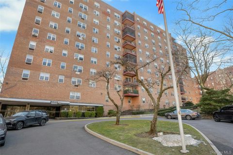 Homes For Sale - 5500 Fieldston Road #7EE<br/> Bronx, NY 10471