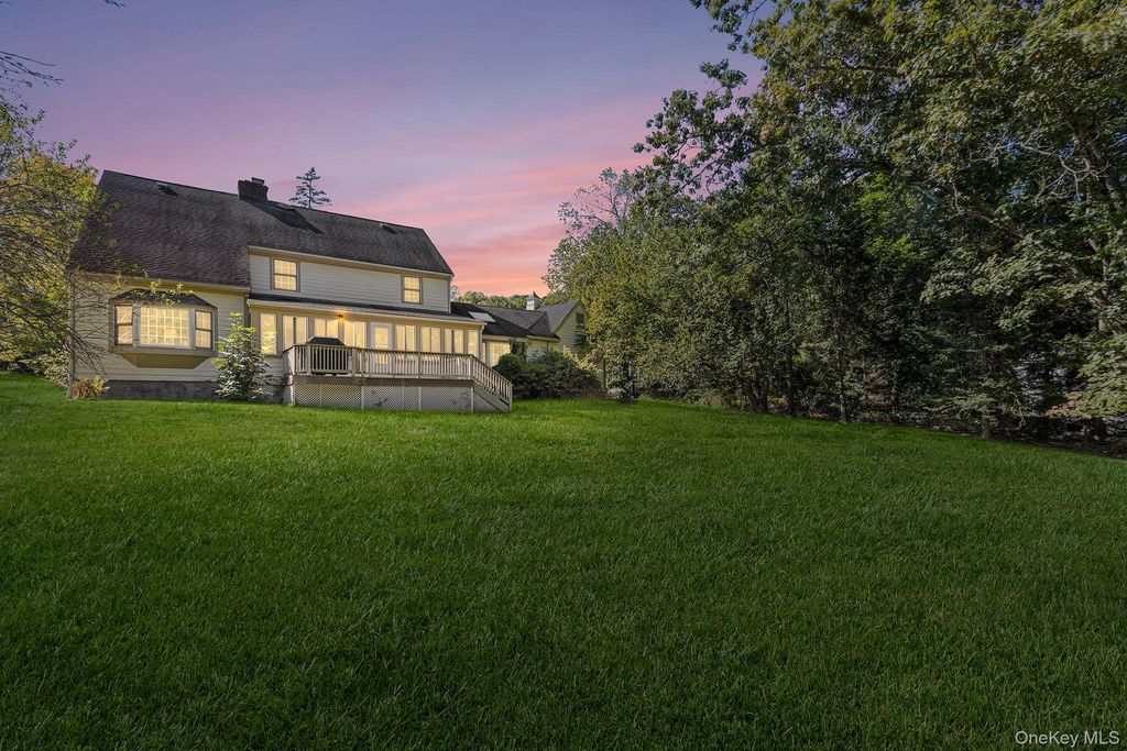 Photo of 7 Byram Meadows Road, Chappaqua, NY 10514 (MLS # 919705)