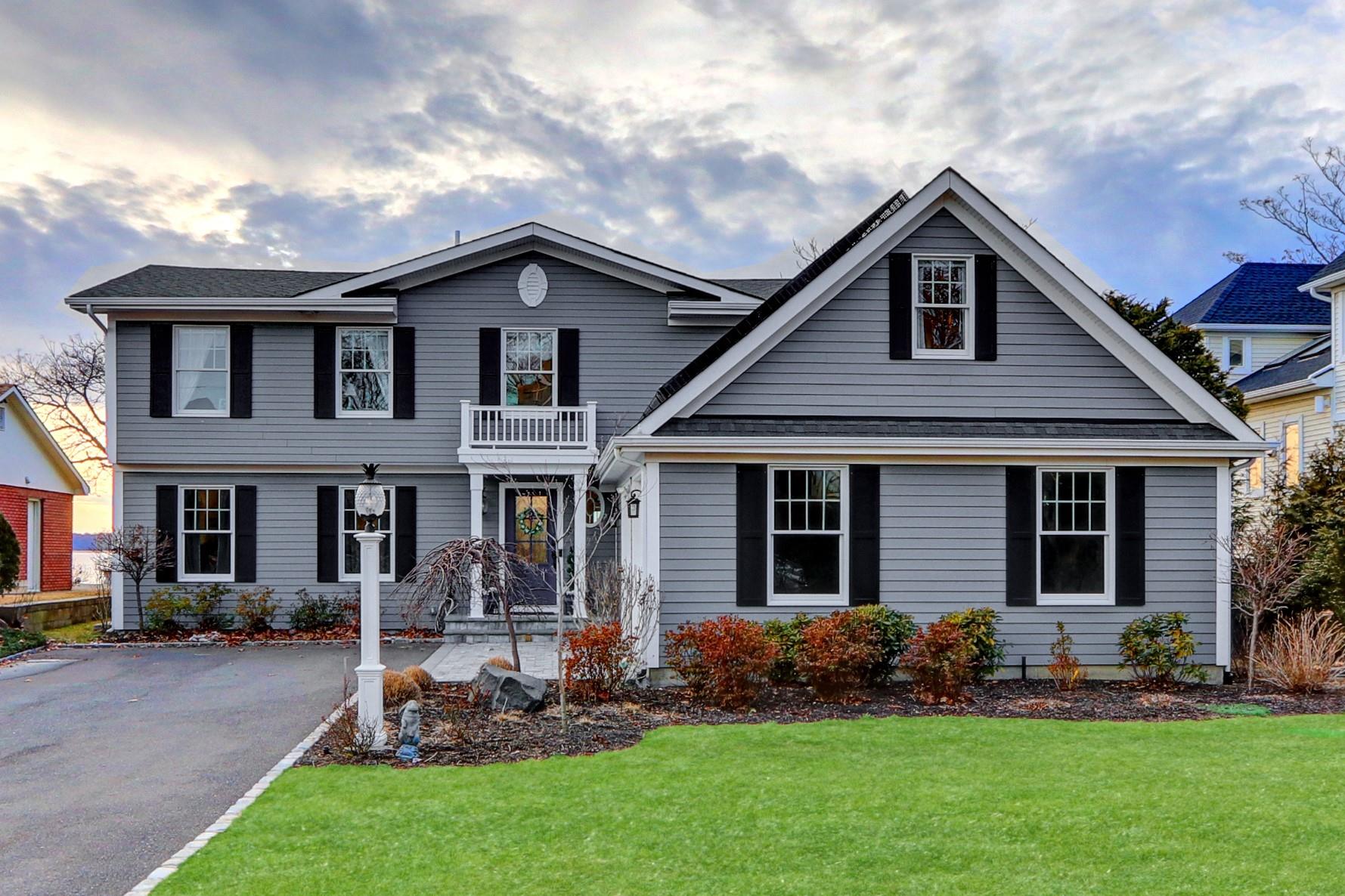 5 Argyle Drive, North Port, New York image 1