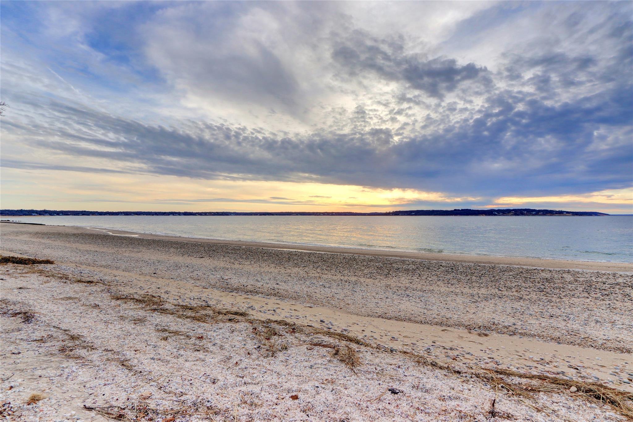 5 Argyle Drive, North Port, New York image 31