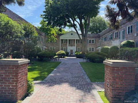 Homes For Sale - 43 N Forest Avenue #G3<br/> Rockville Centre, NY 11570