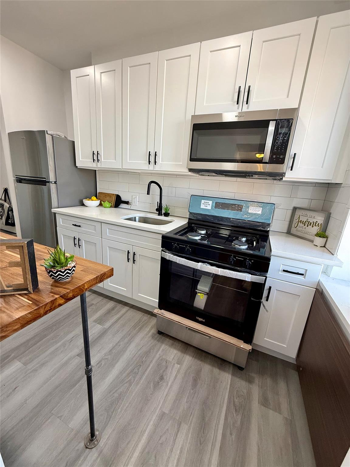 Property for Sale at Kingsbridge Terrace 1V, Bronx, New York - Bedrooms: 1 
Bathrooms: 1 
Rooms: 5  - $165,000