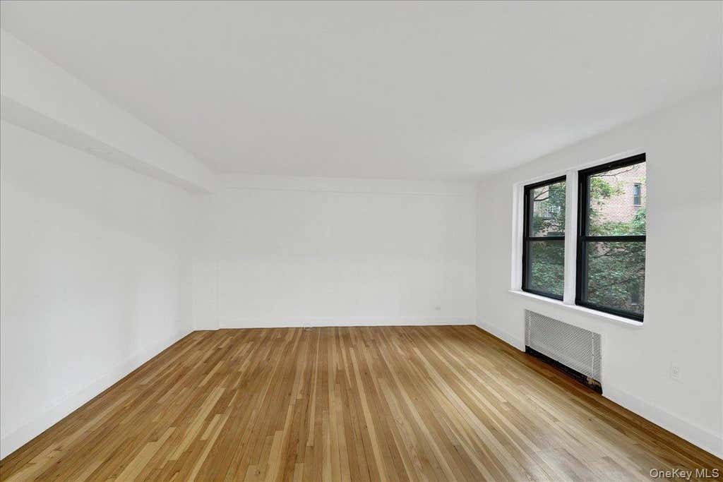 Photo of 3840 Greystone Avenue #3I, Bronx, NY 10463 (MLS # 1033441)