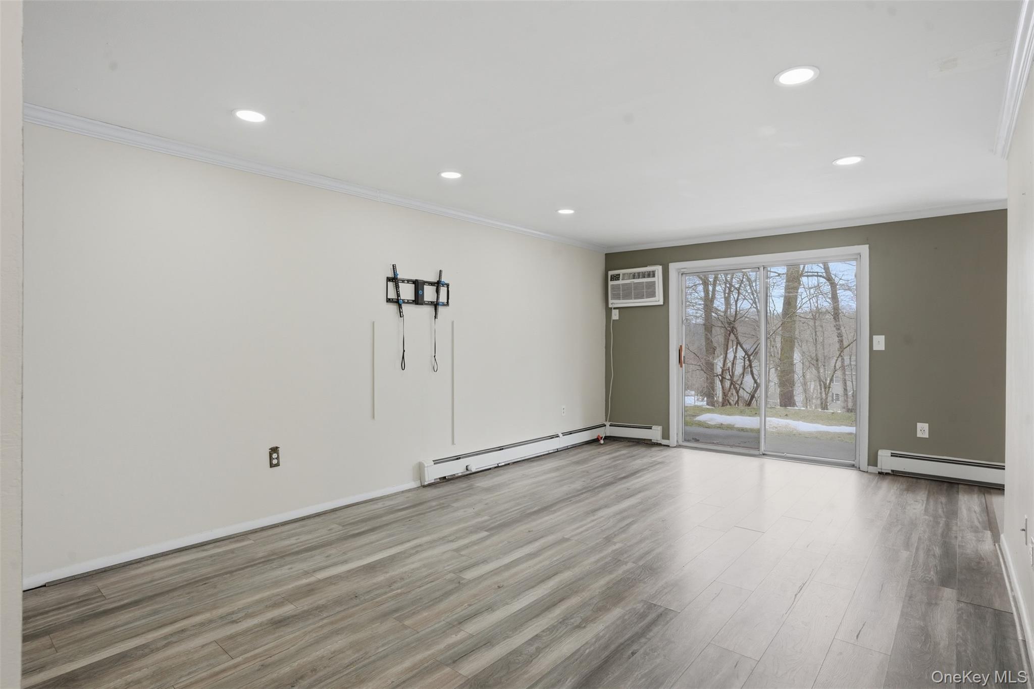3 Hook Road 15A