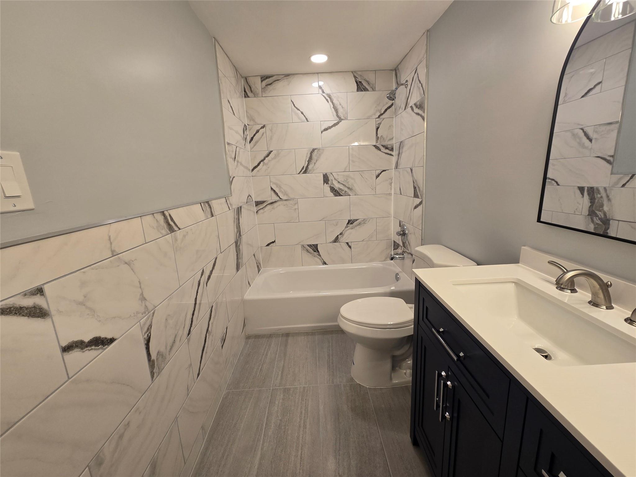 355 Birchwood Road, Medford, New York image 16