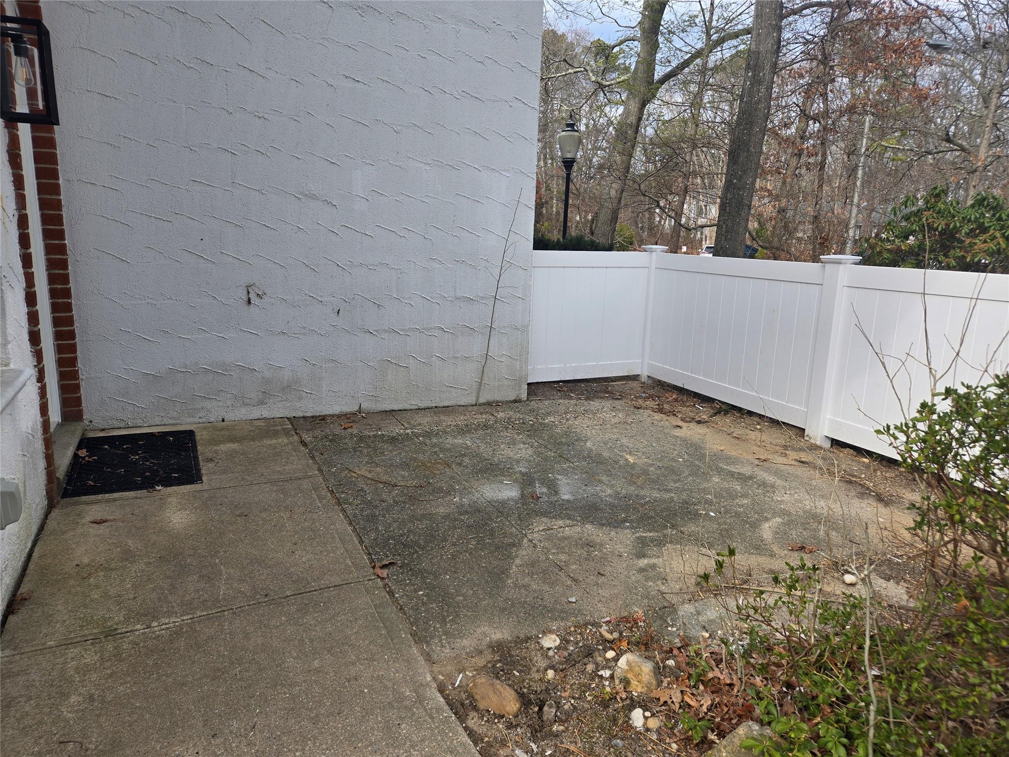 355 Birchwood Road, Medford, New York image 4