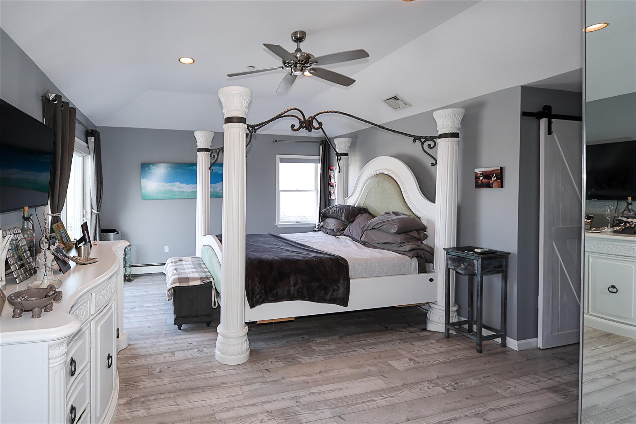 255 W Pine Street, Long Beach, New York image 37