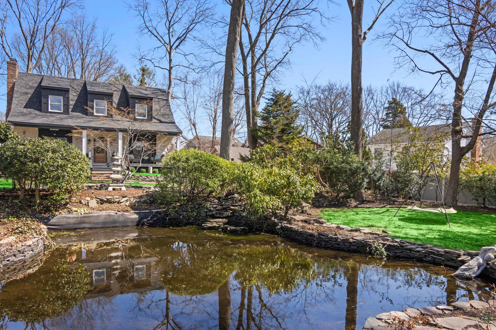 9 Bittner Lane, Centerport, New York image 2