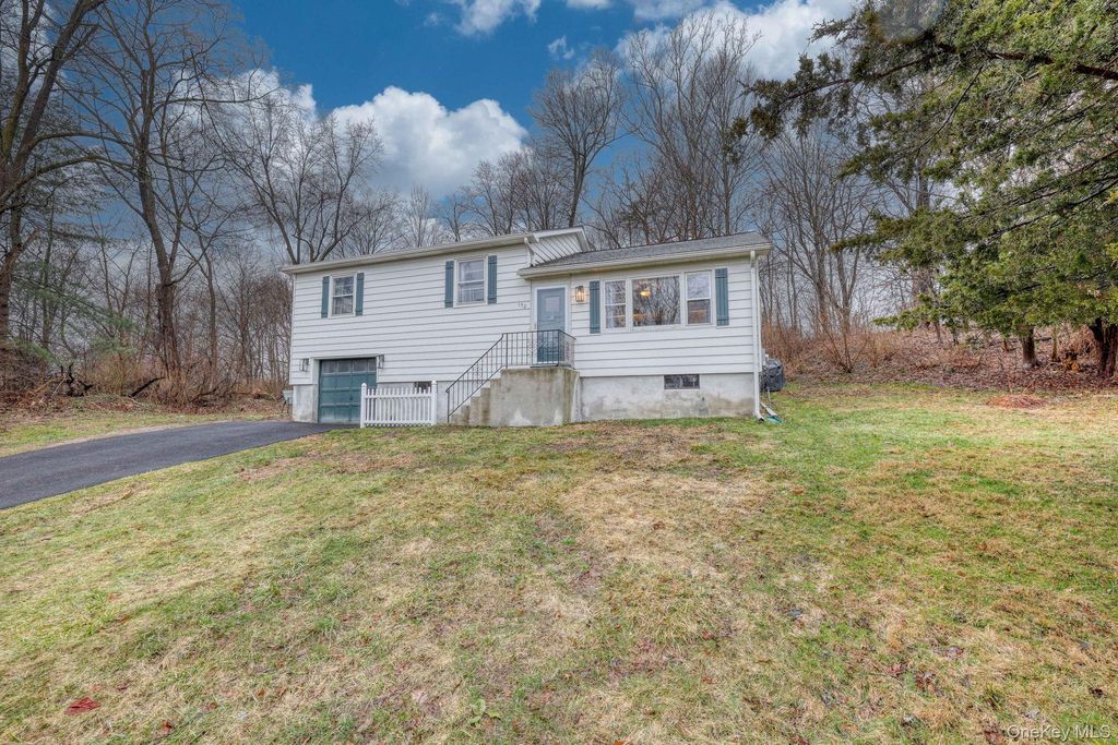 Photo of 152 Sunrise Hill Road, Fishkill, NY 12524 (MLS # 971738)
