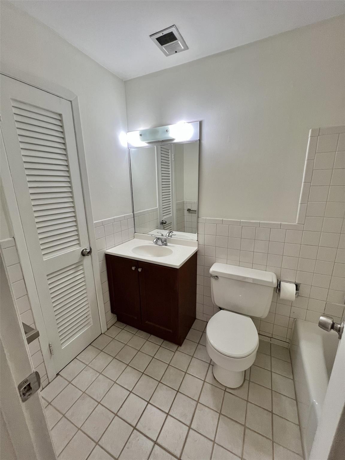 Peekskill, New York 10566, United States, 1 Bedroom Bedrooms, ,1 BathroomBathrooms,Residential,Active,181154