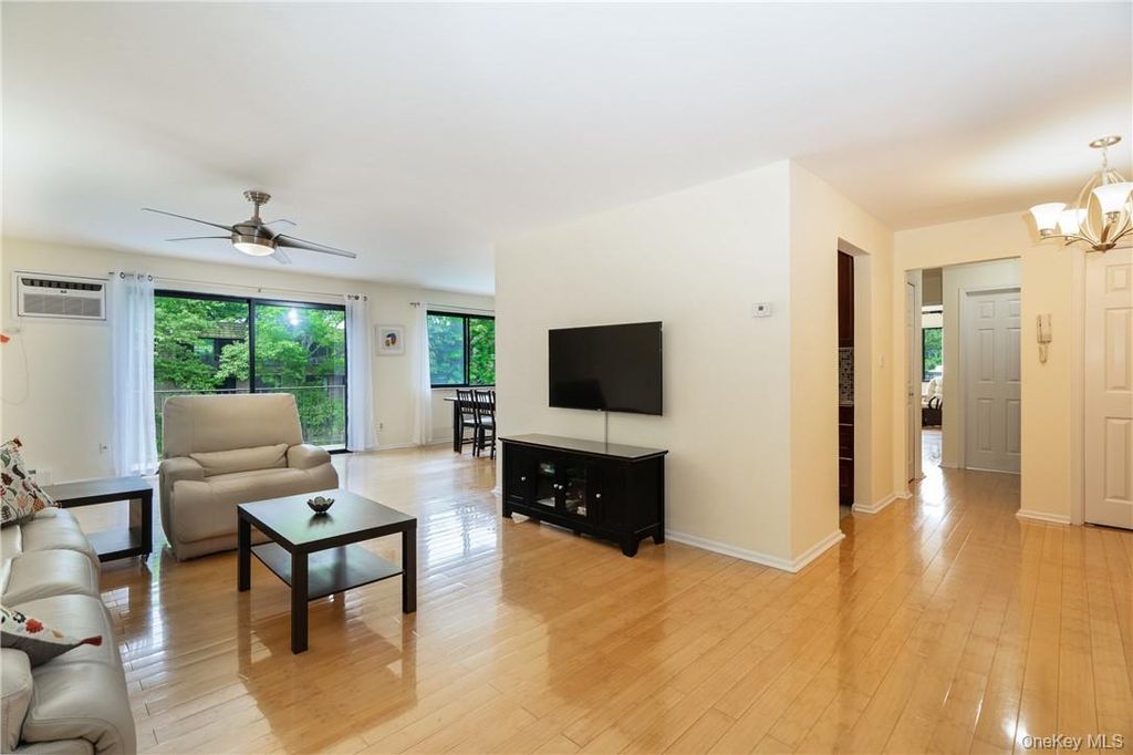 Photo of 500 Central Park Avenue #146, Scarsdale, NY 10583 (MLS # 986745)