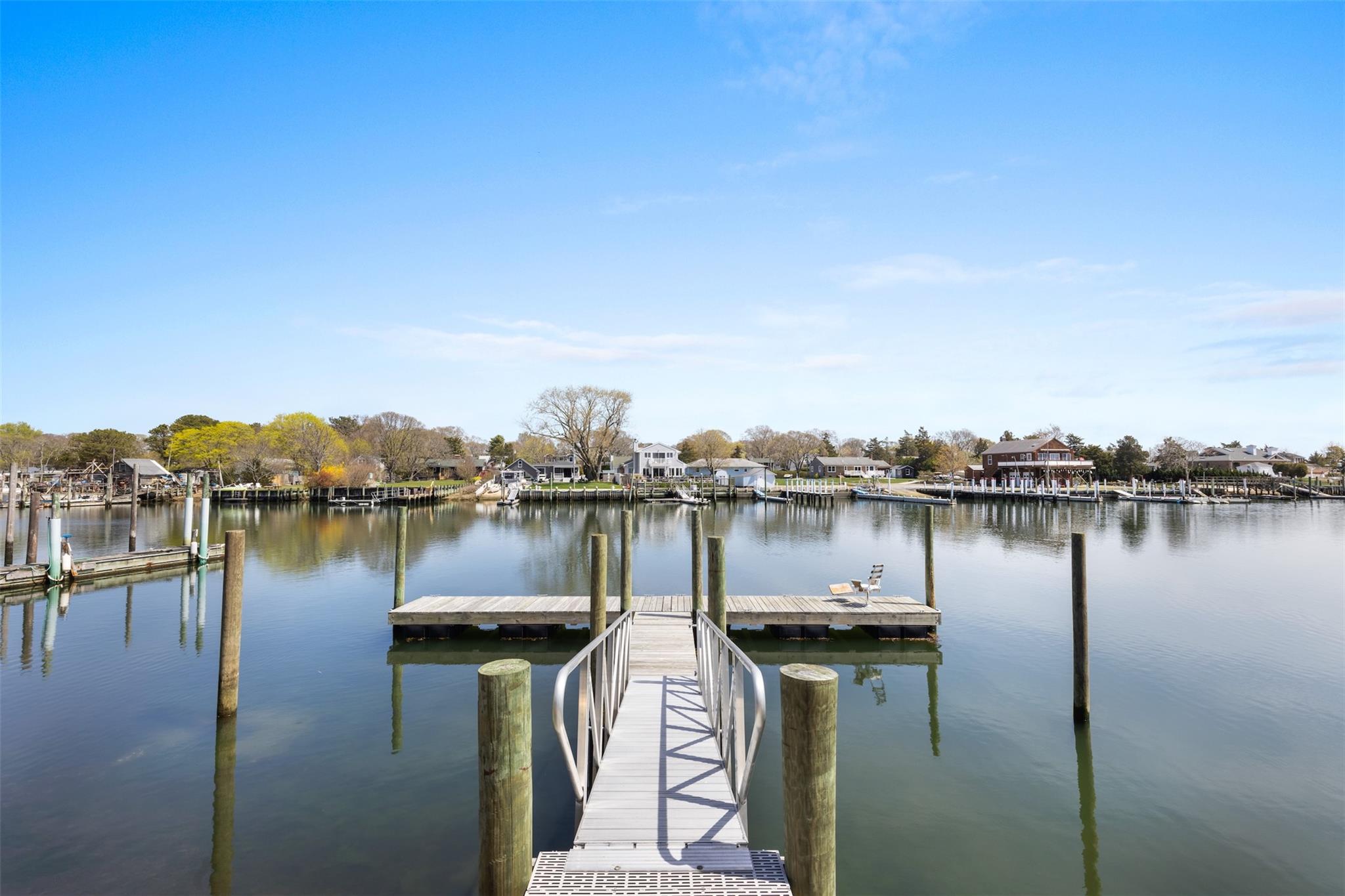 Overlook Drive, Aquebogue, Hamptons, NY - 3 Bedrooms  
3 Bathrooms - 