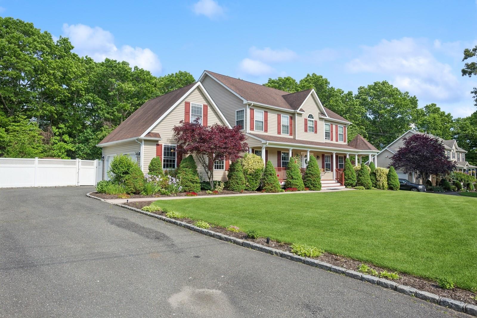 55 Jackson Avenue, Sound Beach, New York image 5