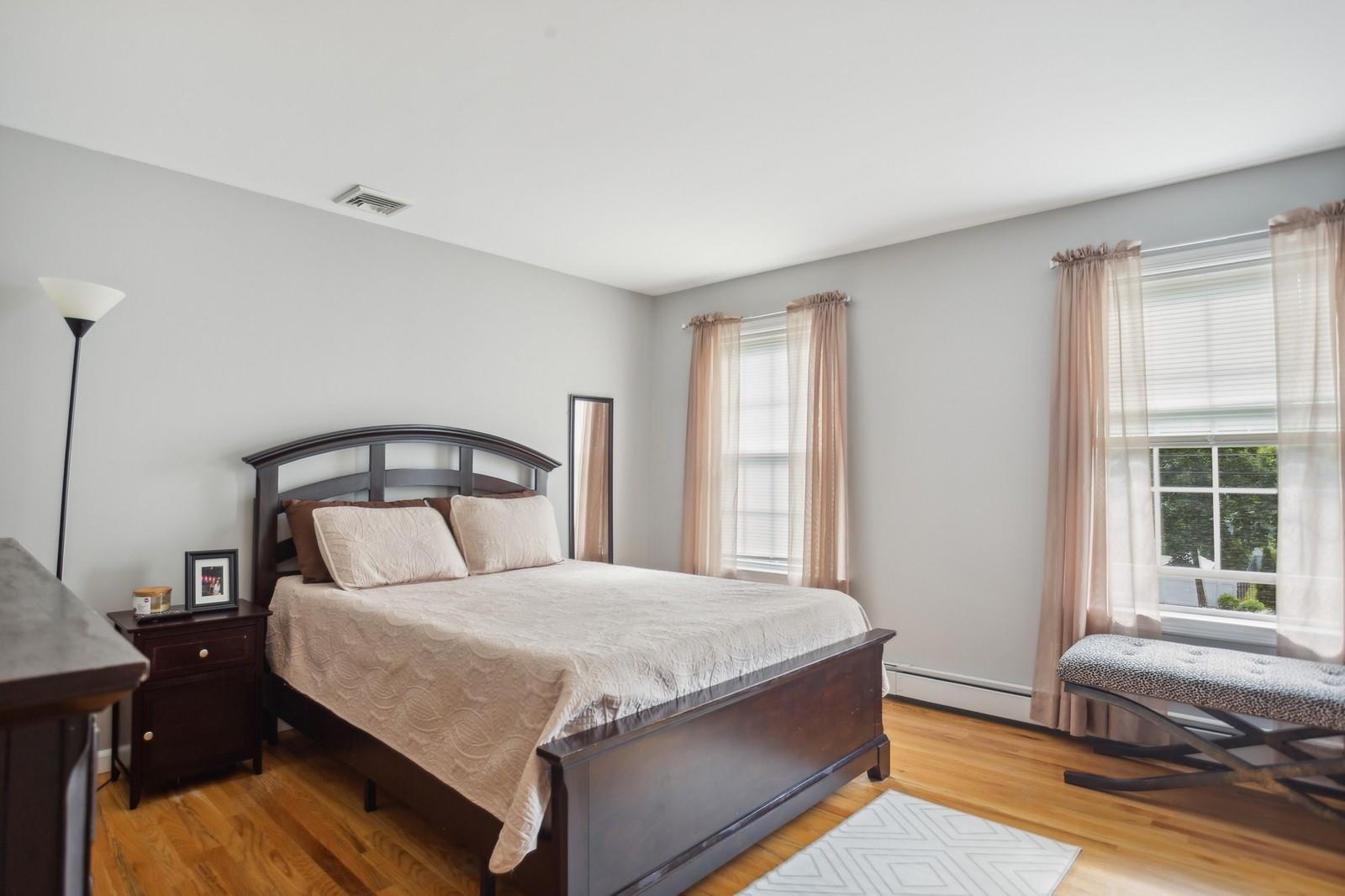 55 Jackson Avenue, Sound Beach, New York image 35