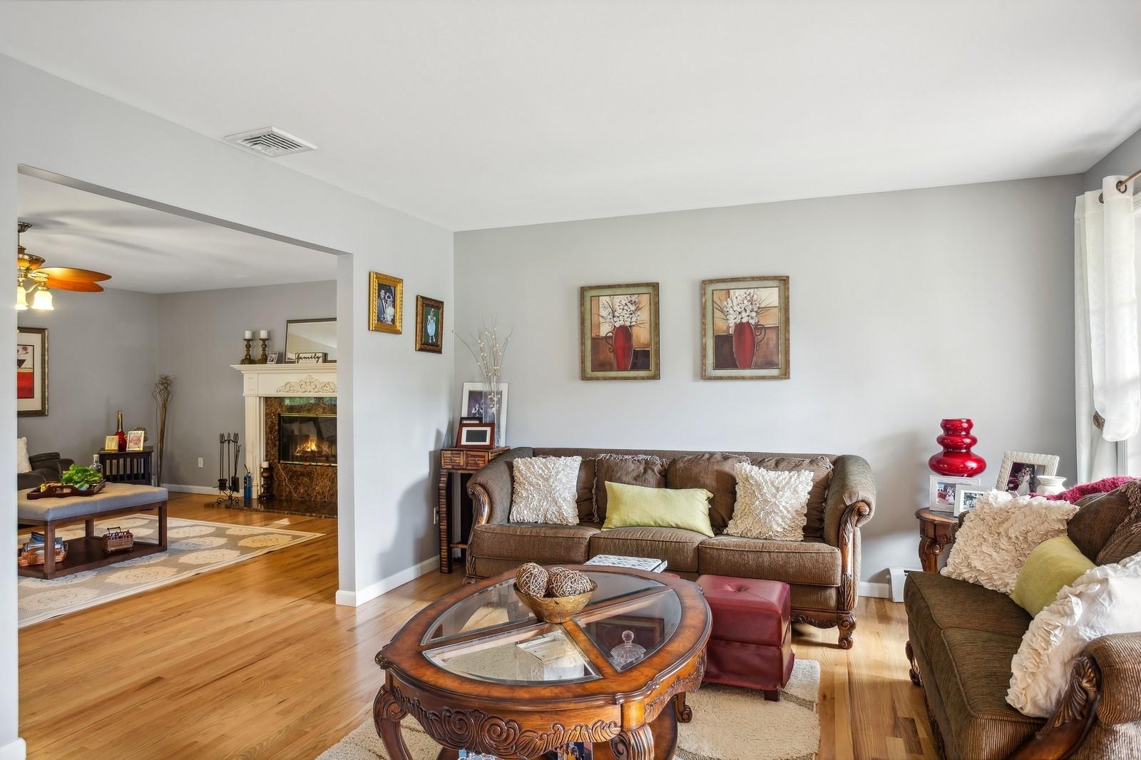 55 Jackson Avenue, Sound Beach, New York image 23