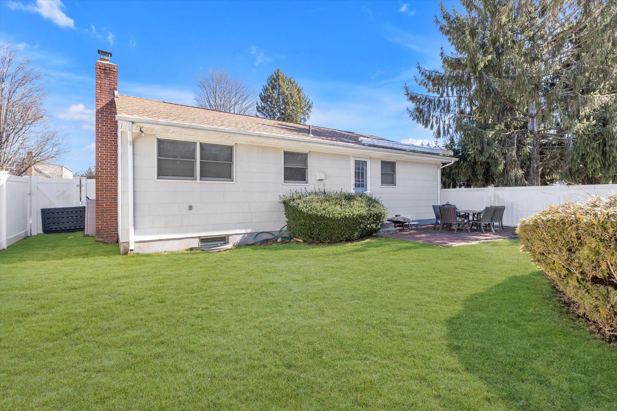 31 Birch Avenue, Huntington, New York image 13