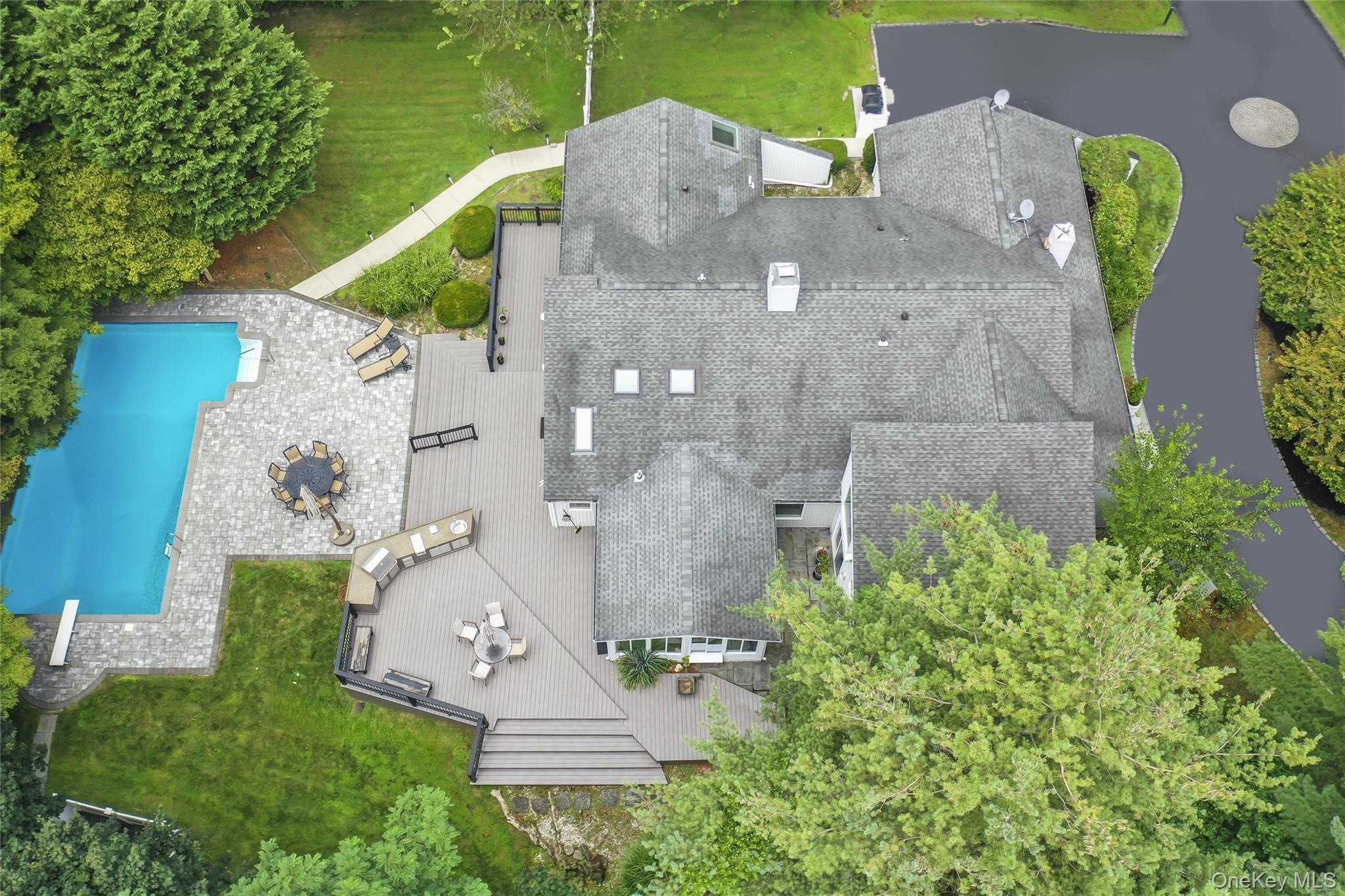 2 Bristol Drive