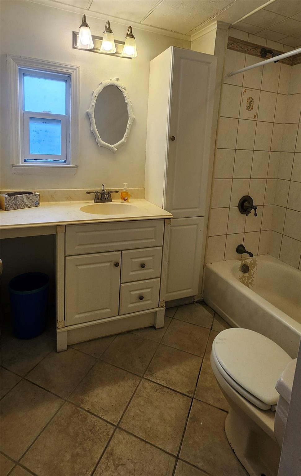 46 Valley Forge Drive, Bohemia, New York image 10