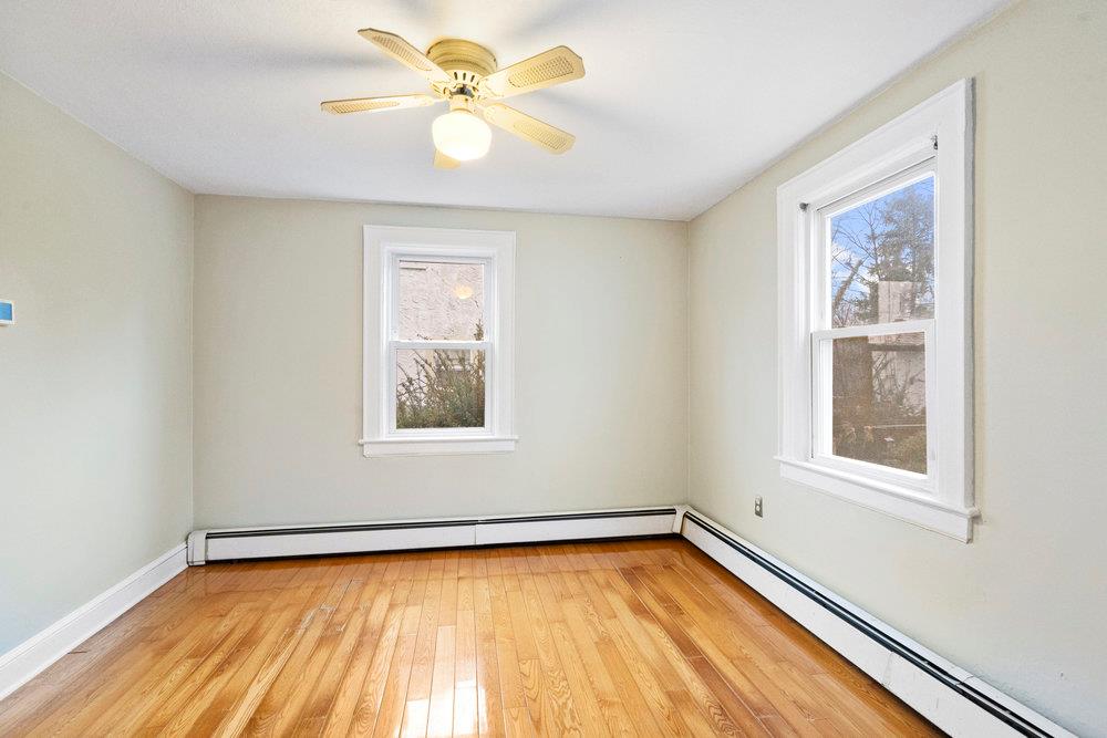 43 Van Nostrand Avenue, Great Neck, New York image 11