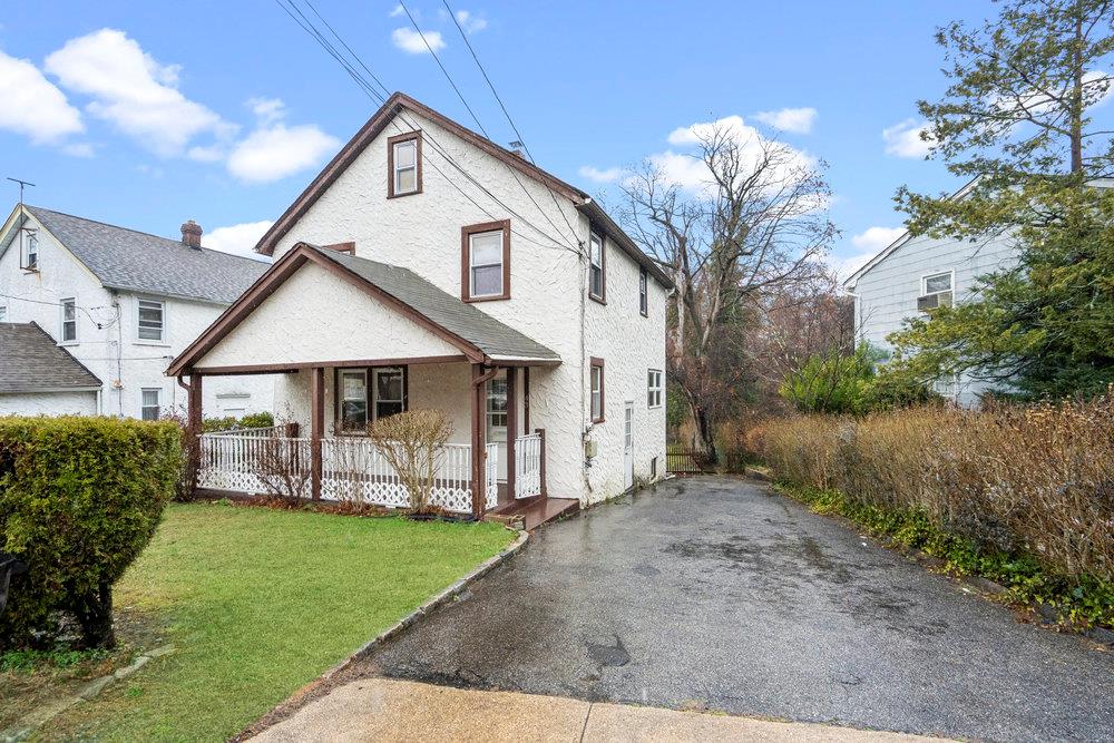 43 Van Nostrand Avenue, Great Neck, New York image 3