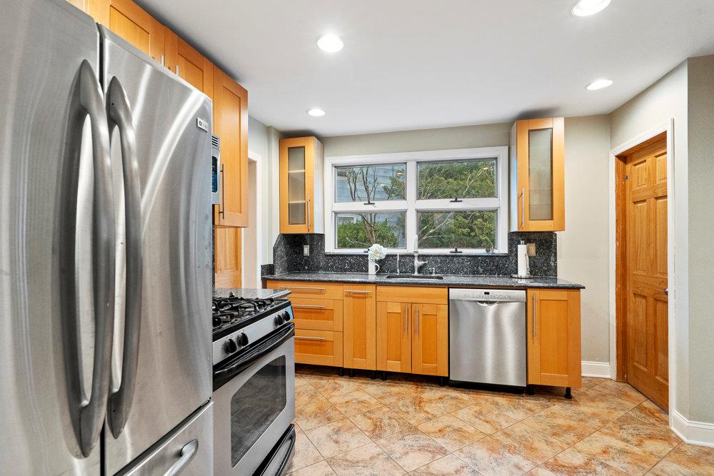 43 Van Nostrand Avenue, Great Neck, New York image 9