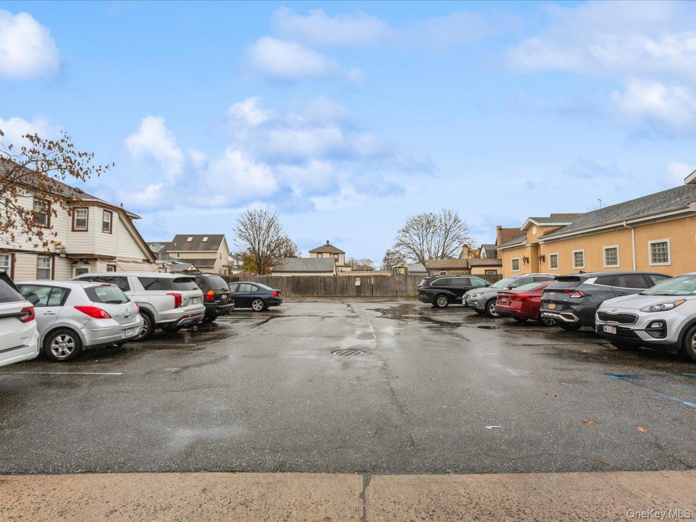 270 Doughty Boulevard