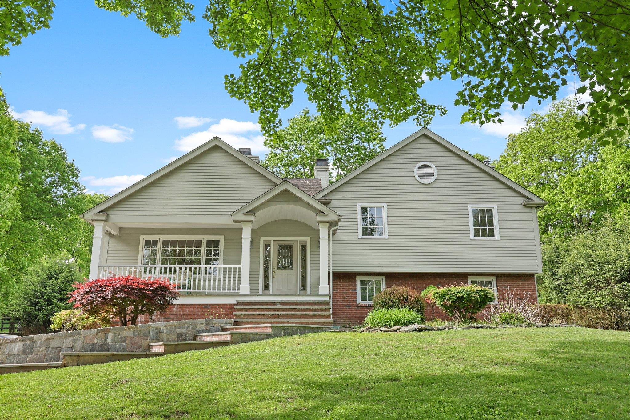 11 Larchmont Drive, Hopewell Junction, New York image 5