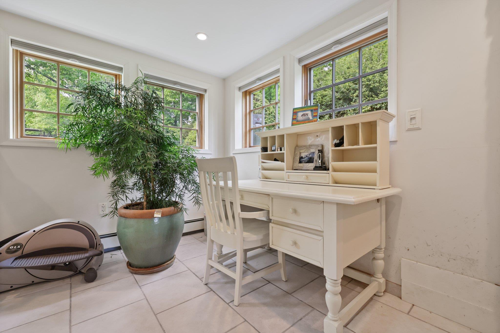 11 Larchmont Drive, Hopewell Junction, New York image 35
