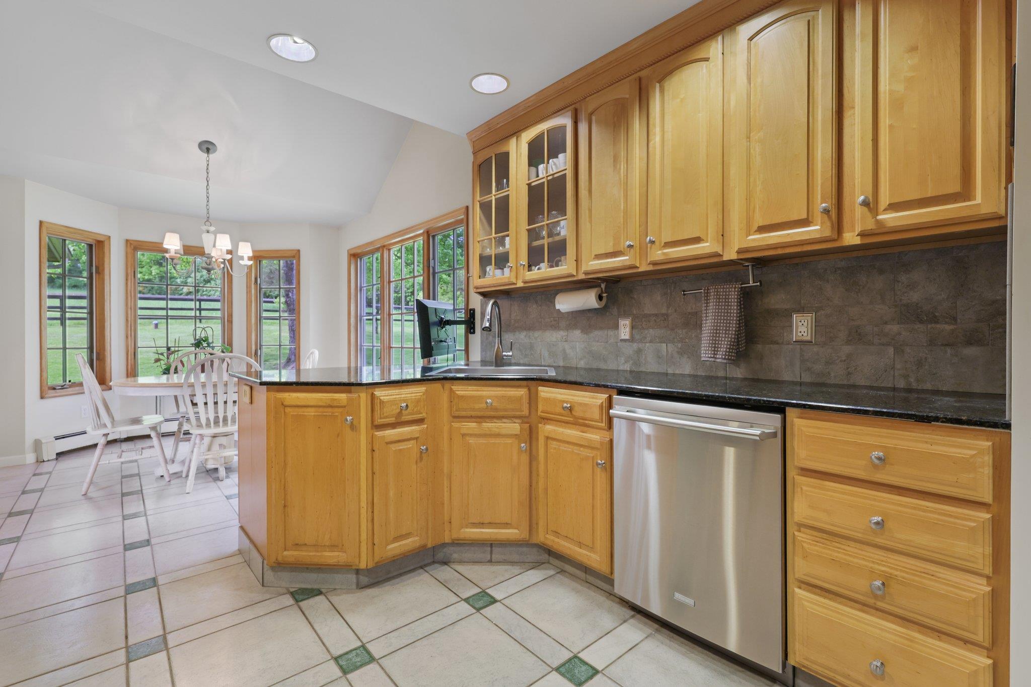 11 Larchmont Drive, Hopewell Junction, New York image 22
