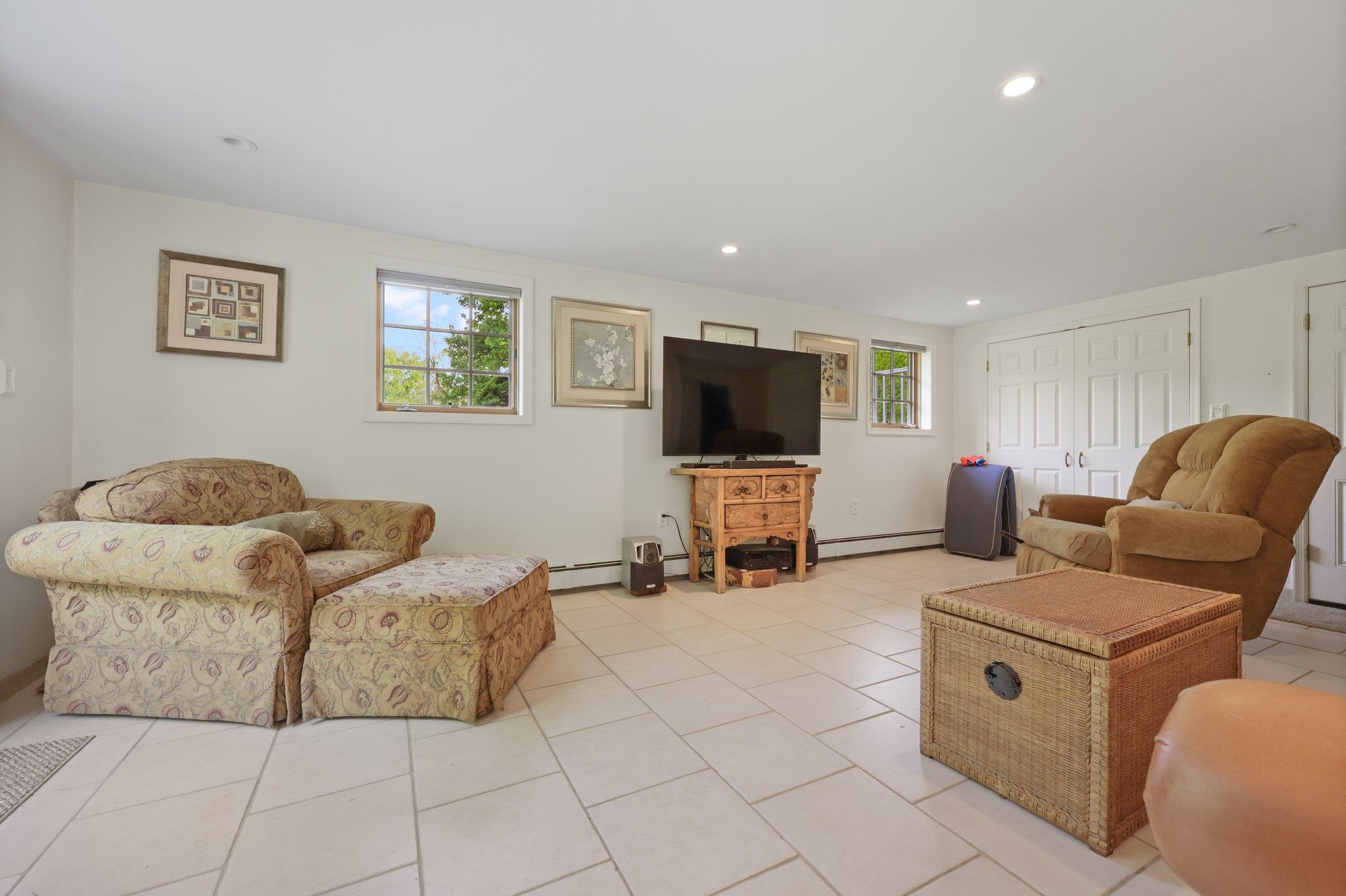 11 Larchmont Drive, Hopewell Junction, New York image 33