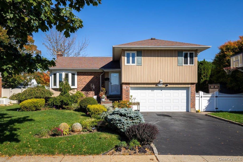 Photo of 3757 Jules Lane, Wantagh, NY 11793 (MLS # 1063416)