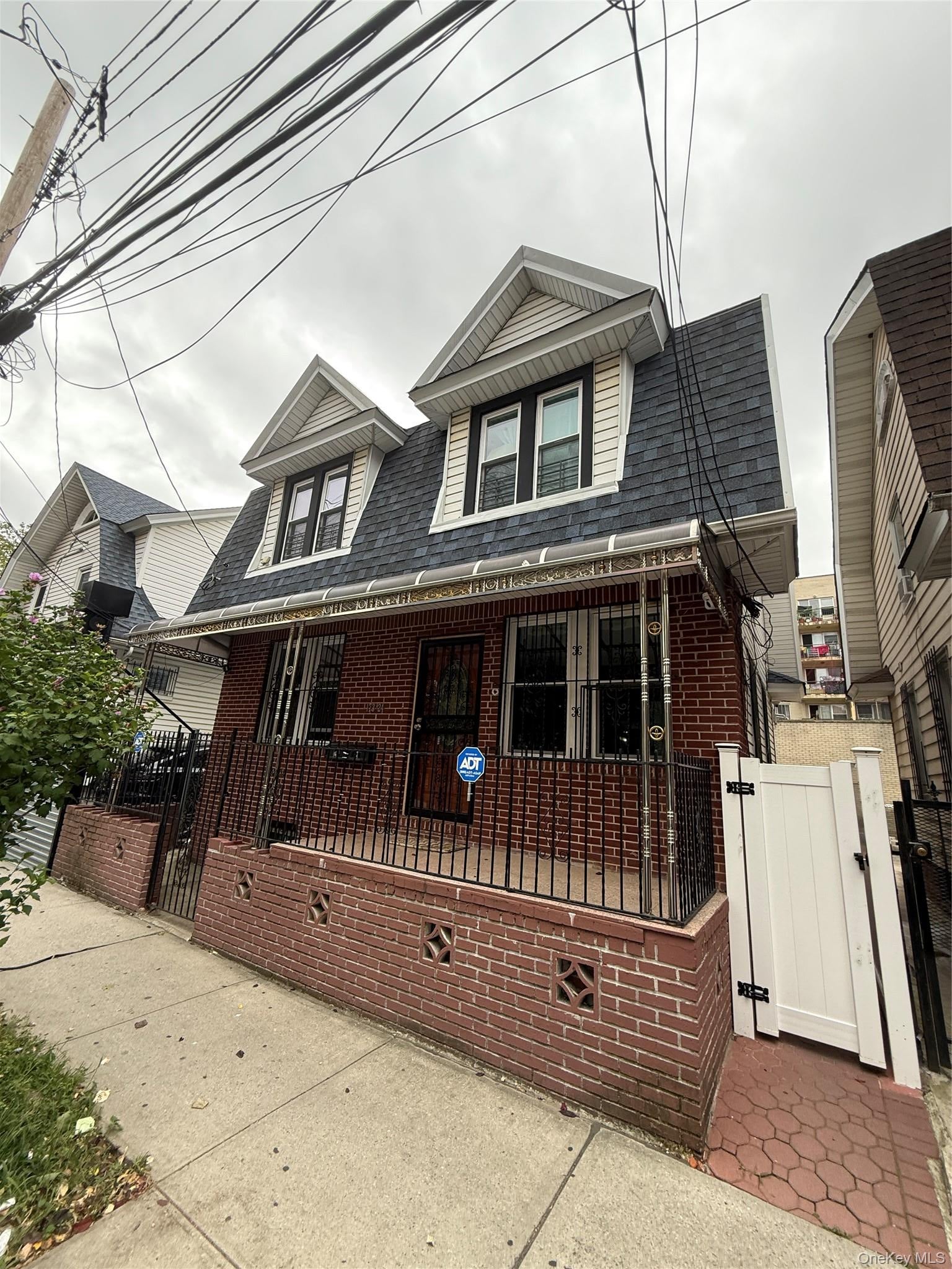 173-24 89th Avenue - Photo 2