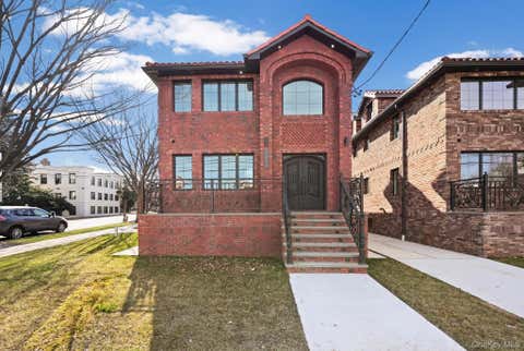 Multifamily For Rent - 38-40 215 Street<br/> Flushing, NY 11361